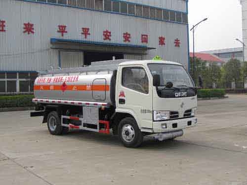 东风福瑞卡加油车