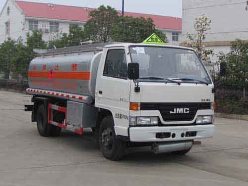 江铃4.9方加油车