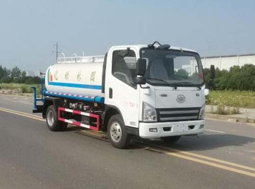 解放5吨洒水车